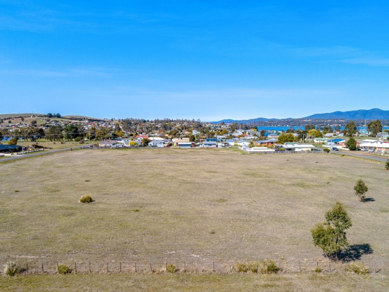 28 Victoria Street, Triabunna TAS 7190