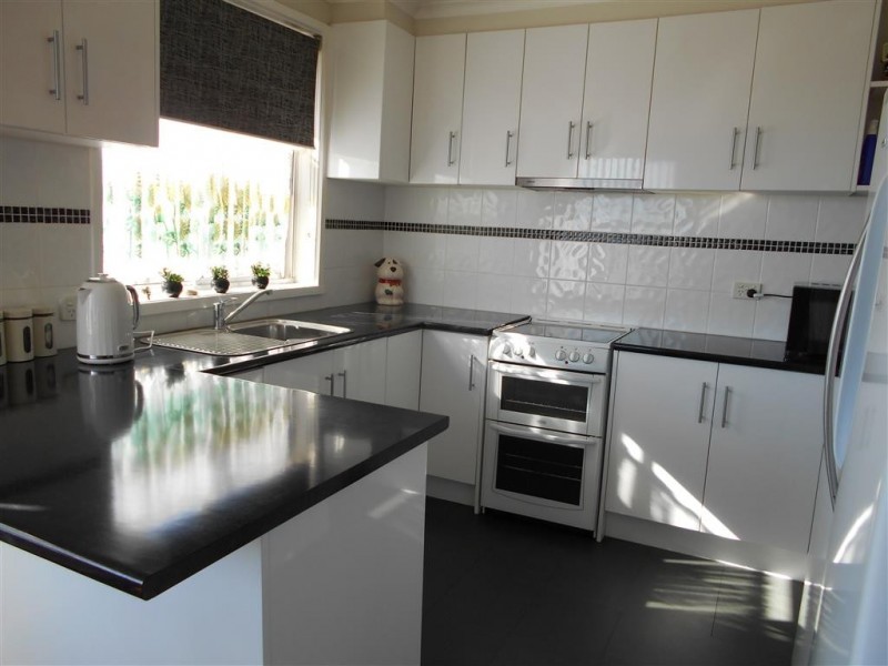 11 Selwyn Street, Triabunna TAS 7190