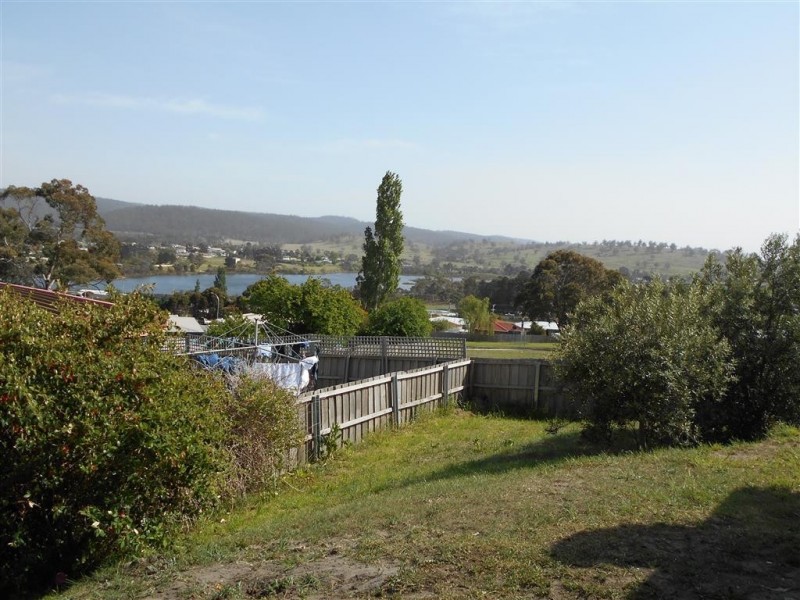 27 Selwyn Street, Triabunna TAS 7190