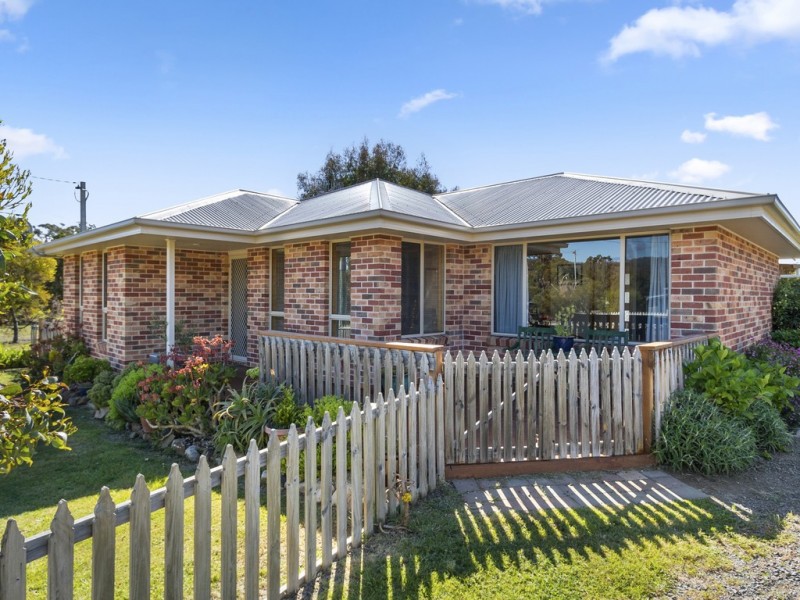4 Jetty Road, Orford TAS 7190