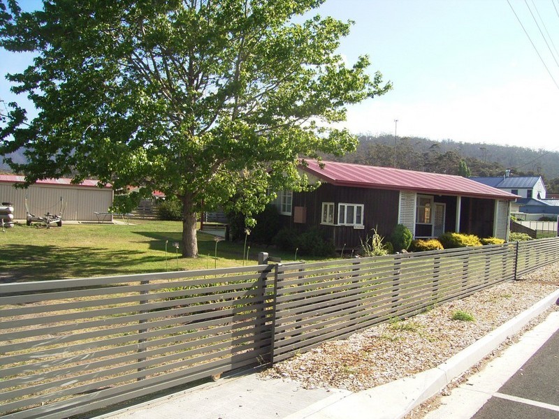 4 Esplanade, Orford TAS 7190