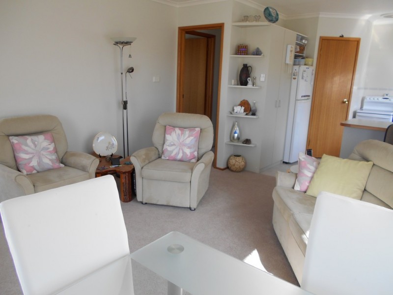 2/11A Charles Street, Orford TAS 7190