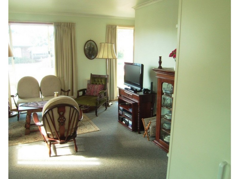 2/11A  Charles Street, Orford TAS 7190