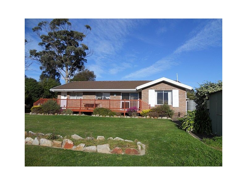 5 Barton Avenue, Triabunna TAS 7190