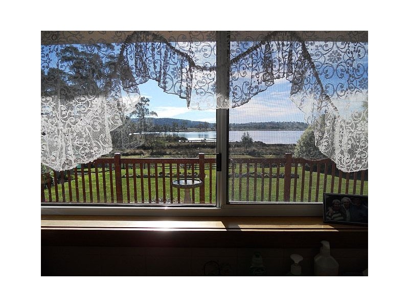 5 Barton Avenue, Triabunna TAS 7190