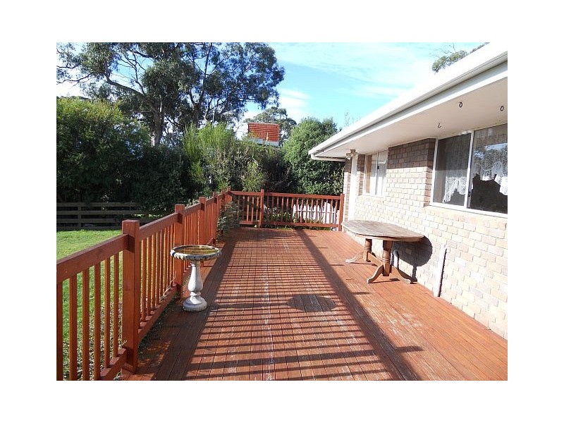 5 Barton Avenue, Triabunna TAS 7190