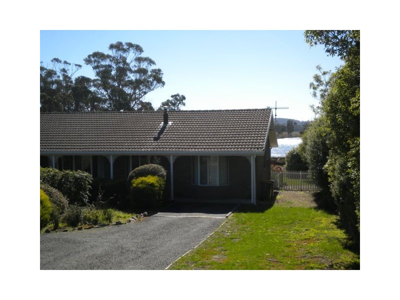 5 Barton Avenue, Triabunna TAS 7190