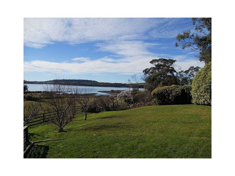 5 Barton Avenue, Triabunna TAS 7190