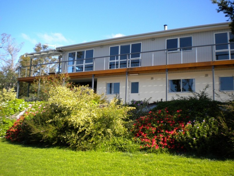 69 Barton Avenue, Triabunna TAS 7190