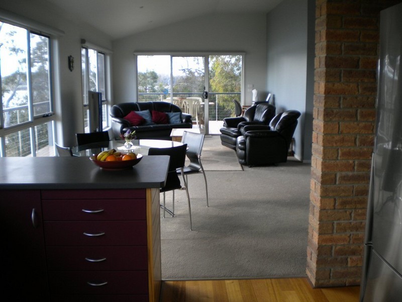 69 Barton Avenue, Triabunna TAS 7190