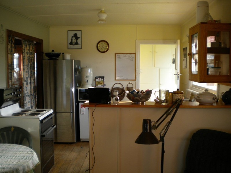 12 Barton Avenue, Triabunna TAS 7190