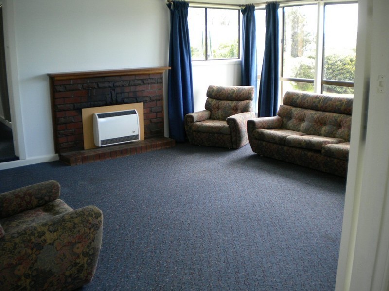 21 Barton Avenue, Triabunna TAS 7190