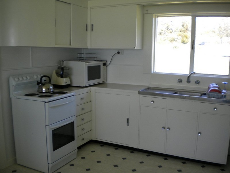 21 Barton Avenue, Triabunna TAS 7190