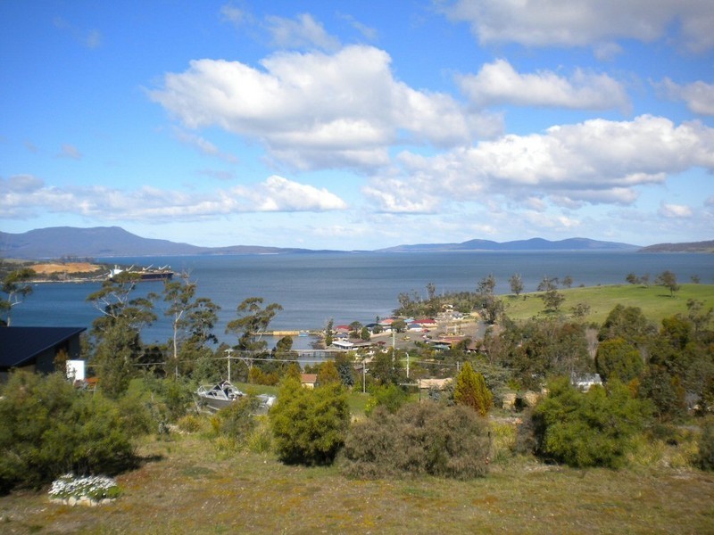 2/39 Bernacchi Drive, Orford TAS 7190
