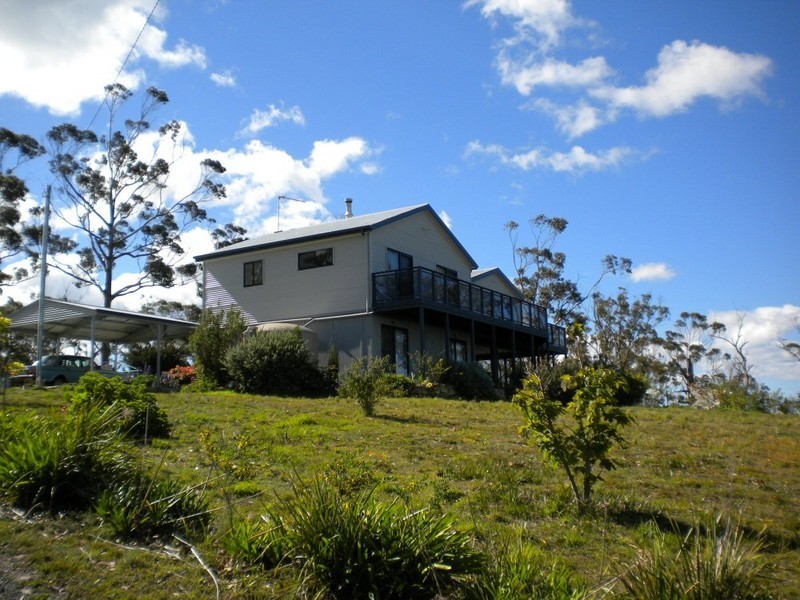 2/39 Bernacchi Drive, Orford TAS 7190