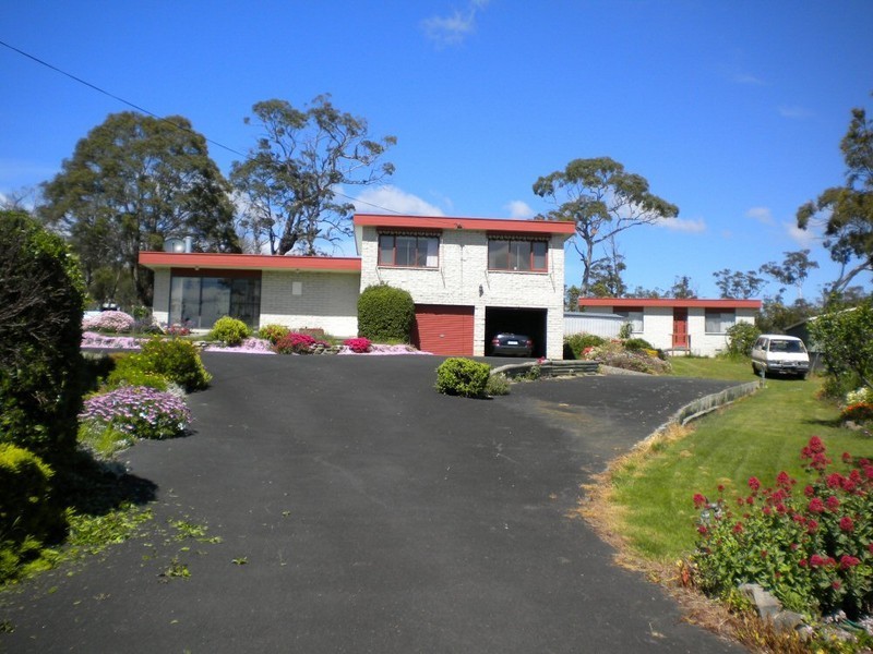 26 Barton Avenue, Triabunna TAS 7190