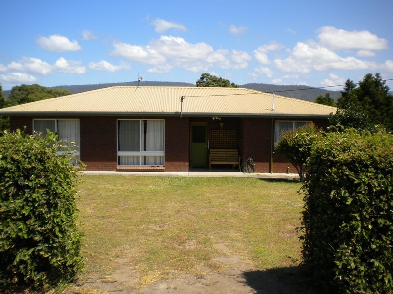32 Ada Street, Triabunna TAS 7190