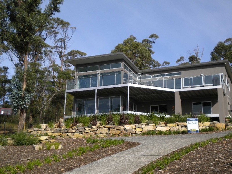 14 Wattle Grove, Orford TAS 7190