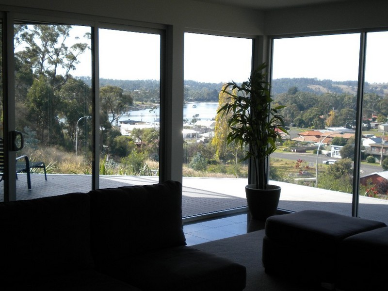 14 Wattle Grove, Orford TAS 7190