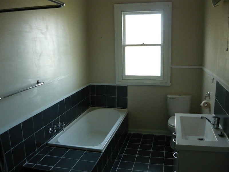 5  Vicary Street, Triabunna TAS 7190