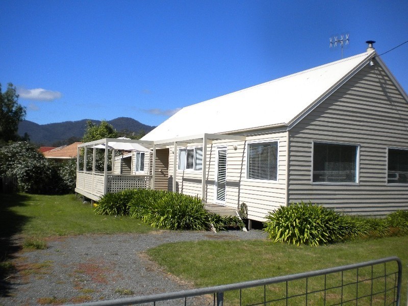 3 Esplanade, Orford TAS 7190