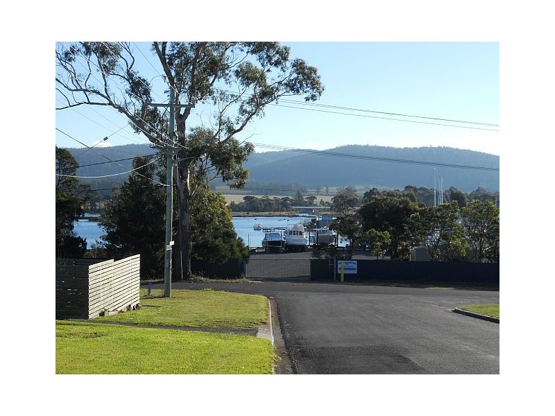 2 Selwyn  Street, Triabunna TAS 7190