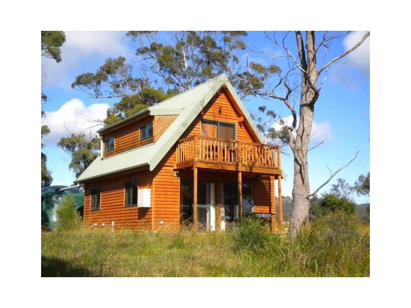 8A Barton Avenue, Triabunna TAS 7190