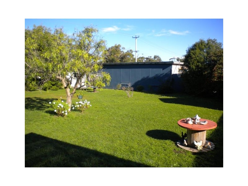 11 Maria Street, Triabunna TAS 7190