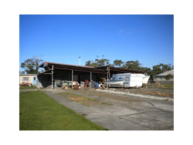 11 Maria Street, Triabunna TAS 7190