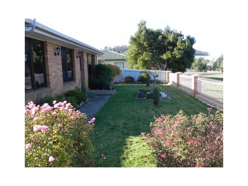 23 Victoria Street, Triabunna TAS 7190