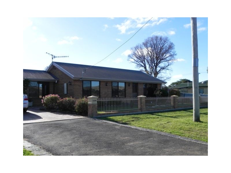 23 Victoria Street, Triabunna TAS 7190