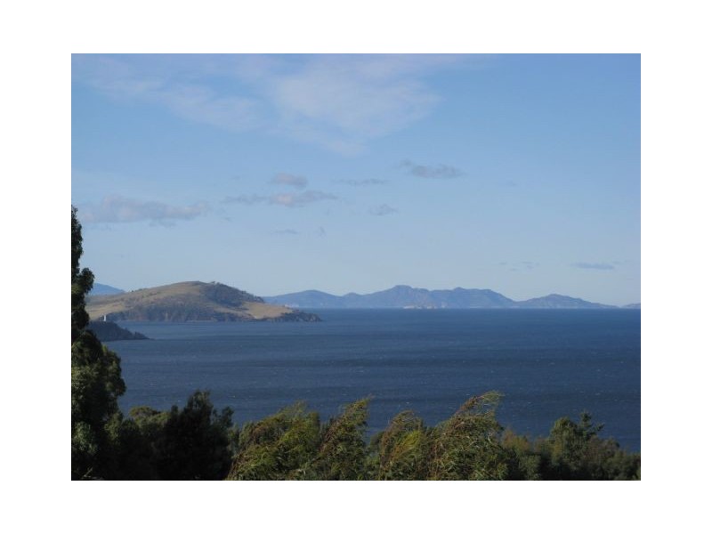 7 Van Leeuwen Crescent, Spring Beach TAS 7190
