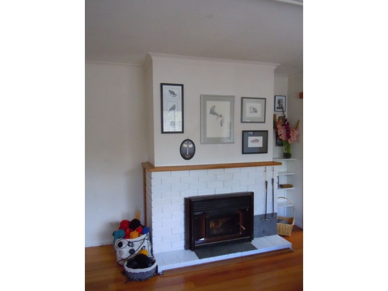 4 Barton Avenue, Triabunna TAS 7190