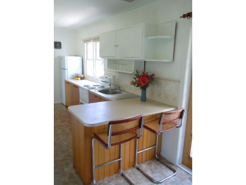 4 Barton Avenue, Triabunna TAS 7190