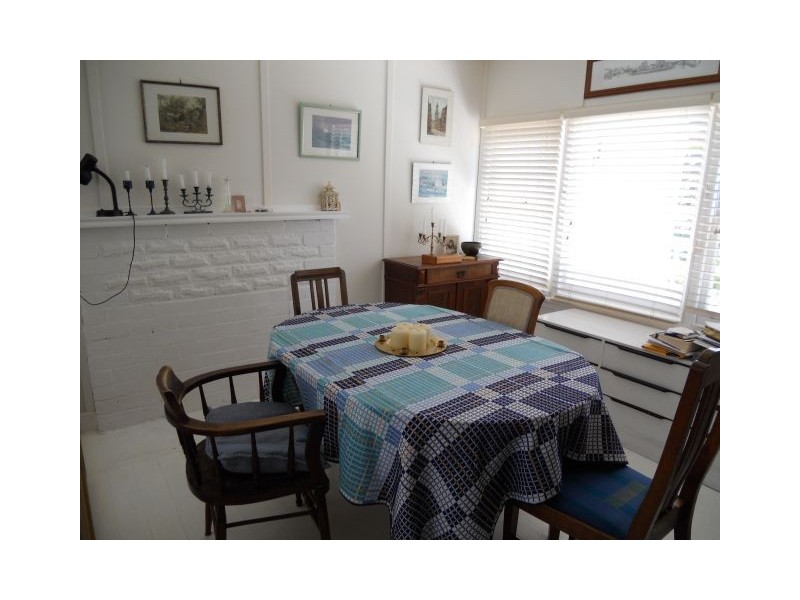4 Barton Avenue, Triabunna TAS 7190
