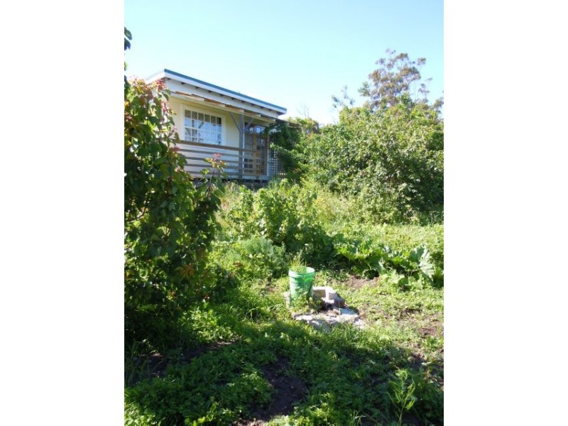 4 Barton Avenue, Triabunna TAS 7190