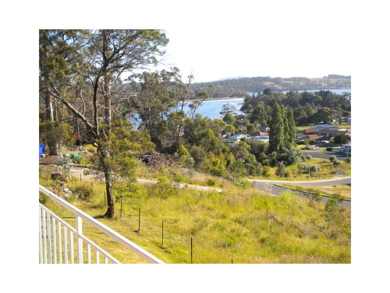 10 Wattle Grove, Orford TAS 7190