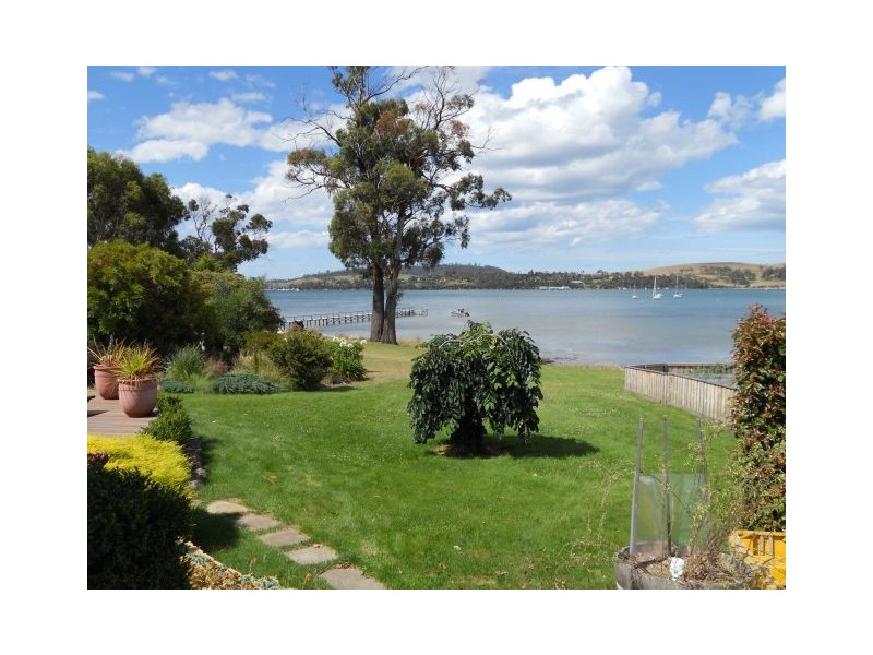 25 Barton Avenue, Triabunna TAS 7190
