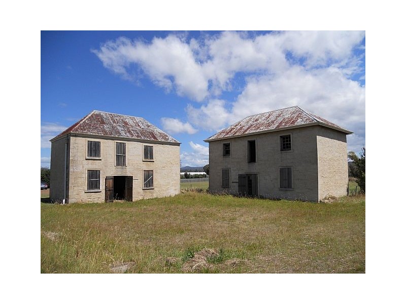 5 Charles Street, Triabunna TAS 7190