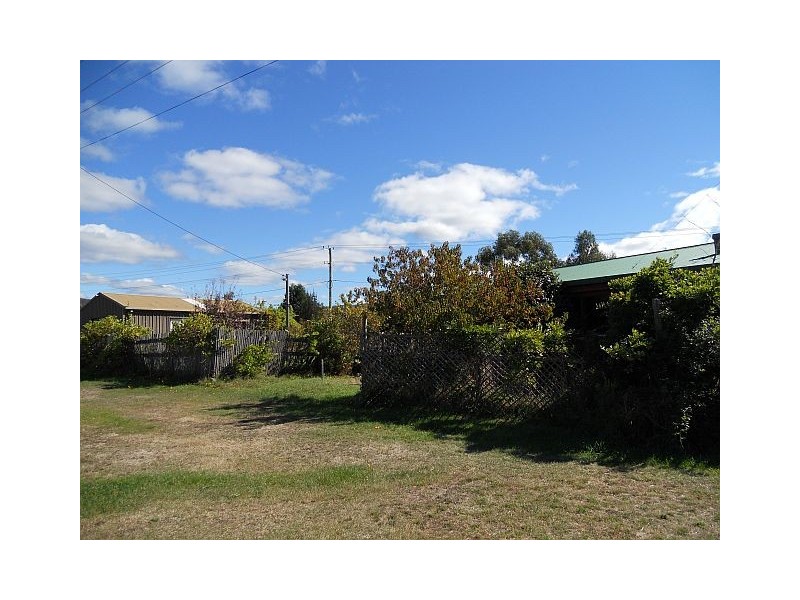 15 Meredith Street, Triabunna TAS 7190