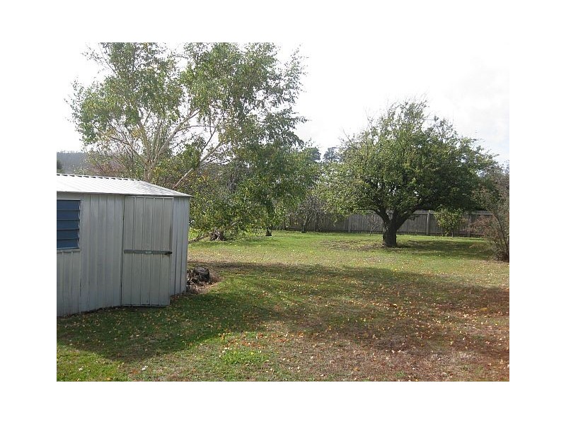 20 Roberts Street, Triabunna TAS 7190