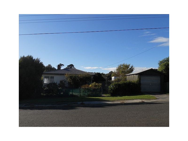 20 Roberts Street, Triabunna TAS 7190