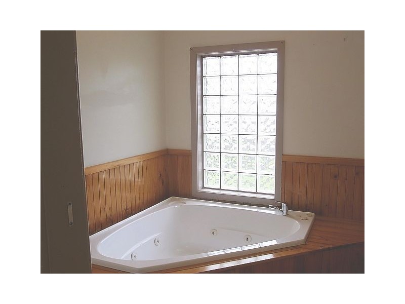 20 Tasman Highway, Orford TAS 7190