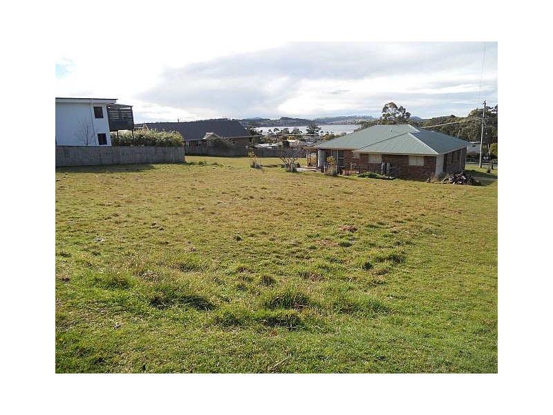 2 Sea View Crescent, Orford TAS 7190