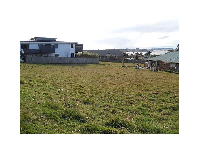 2 Sea View Crescent, Orford TAS 7190