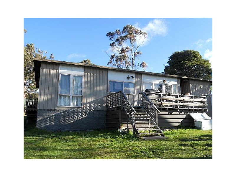 51 Barton Avenue, Triabunna TAS 7190
