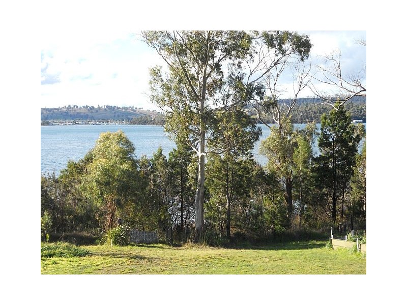 51 Barton Avenue, Triabunna TAS 7190