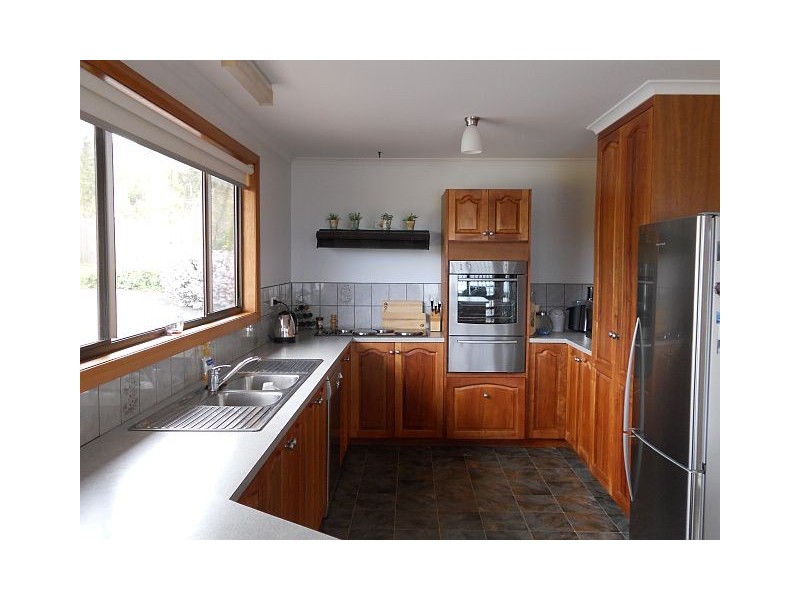 44 Barton Avenue, Triabunna TAS 7190