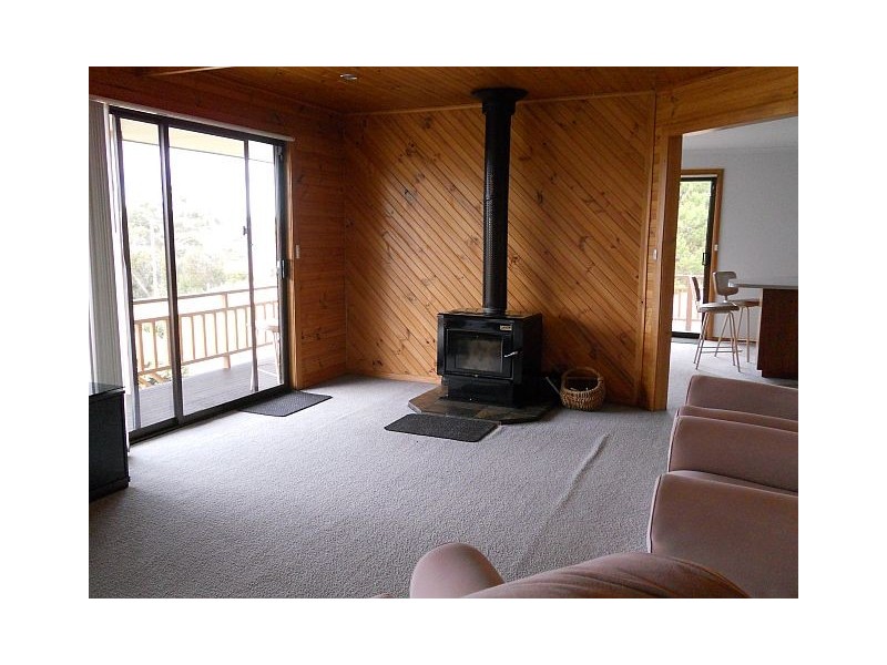 44 Barton Avenue, Triabunna TAS 7190