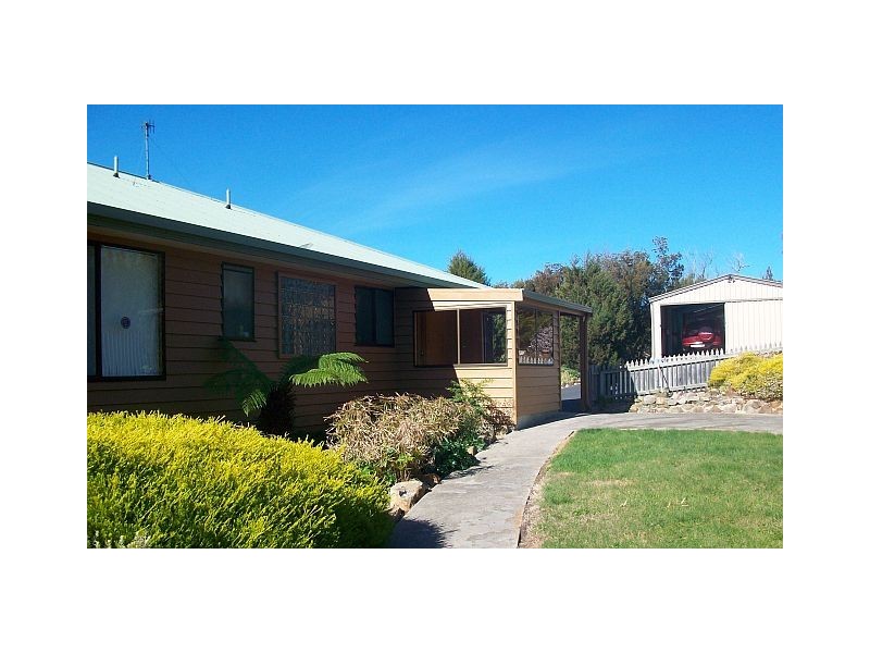 44 Barton Avenue, Triabunna TAS 7190